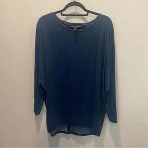 White House Black Market Navy 3/4 Sleeve Top